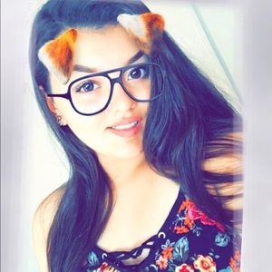 Meet your Posher, Dalia